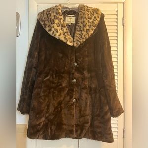 Dennis Basso brown high quality faux fur coat with detachable leopard collar